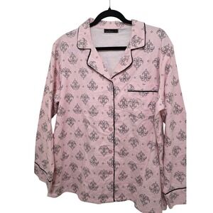 Noble Mount Women's XL Pink Button-Up Pajama Top With Black Fleur-De-Lis Print